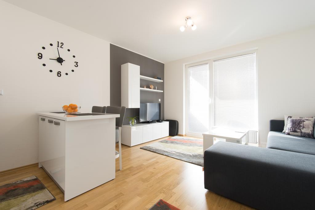 Luxury Studio Apartment Miljacka サラエヴォ エクステリア 写真